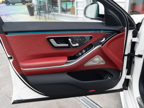 Used 2023 Mercedes-Benz S 580 4MATIC Sedan image 11