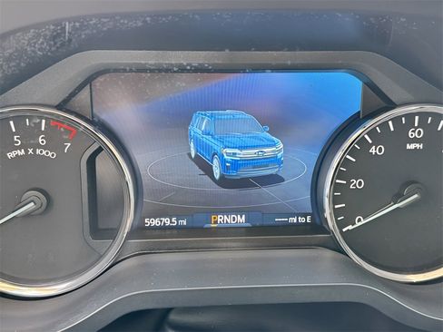 Used 2024 Ford Expedition Max XLT image 7