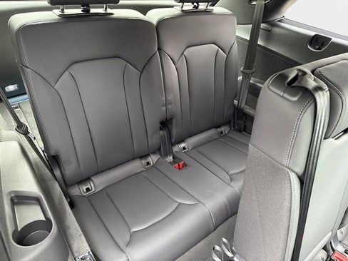 Used 2025 Audi Q7 3.0T Premium Plus w/ Premium Plus Package image 7