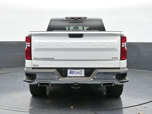 Used 2022 Chevrolet Silverado 1500 LTZ w/ Technology Package image 12