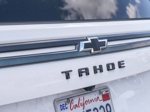 Used 2022 Chevrolet Tahoe Z71 w/ Luxury Package AWD/4WD image 11