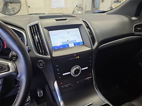 Used 2020 Ford Edge ST w/ Cold Weather Package image 20