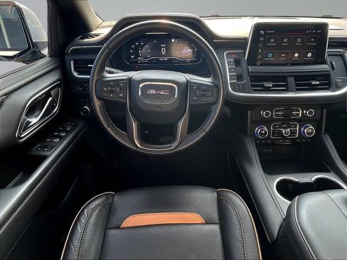 Used 2022 GMC Yukon XL AT4 AWD/4WD image 10