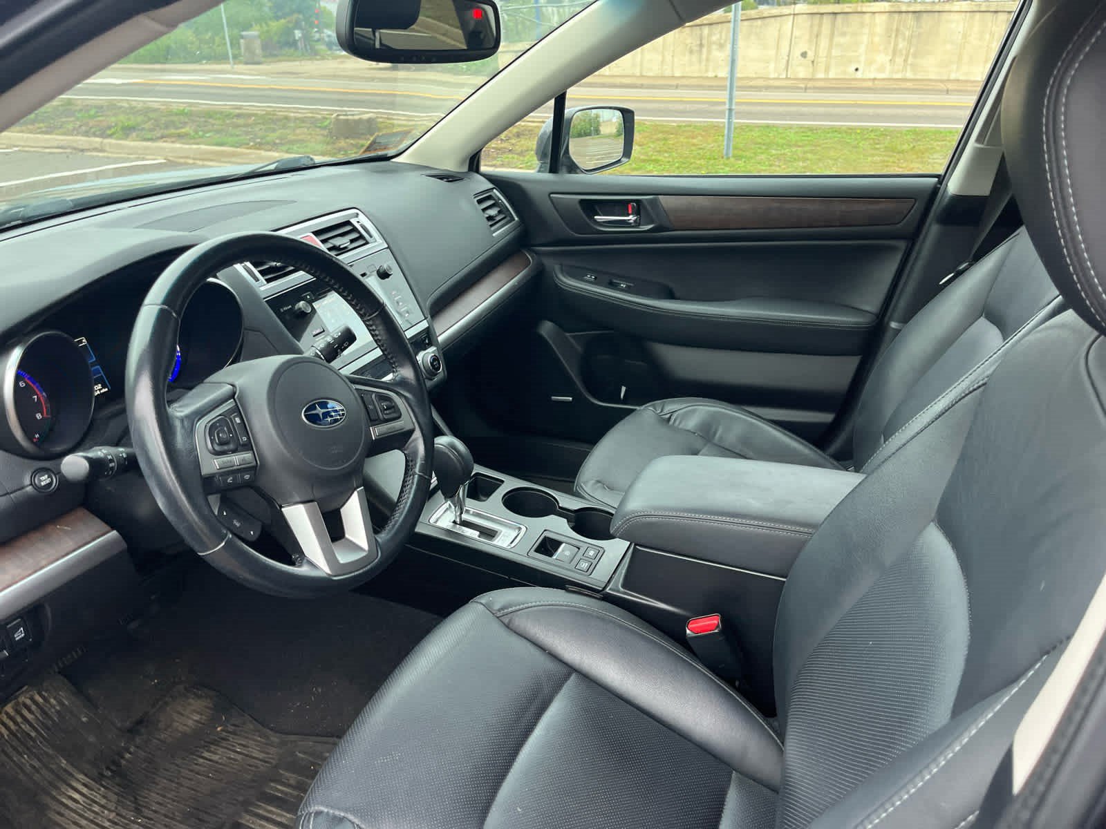 Used 2016 Subaru Outback 2.5i Limited w/ Popular Package #4 AWD/4WD image 11