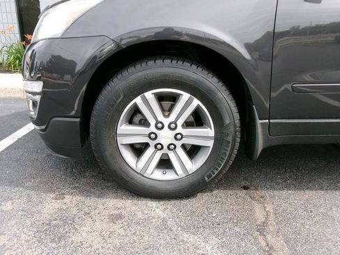 Used 2015 Chevrolet Traverse LT w/ Traveler's Package AWD/4WD image 7