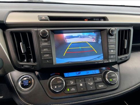 Used 2017 Toyota RAV4 XLE image 24