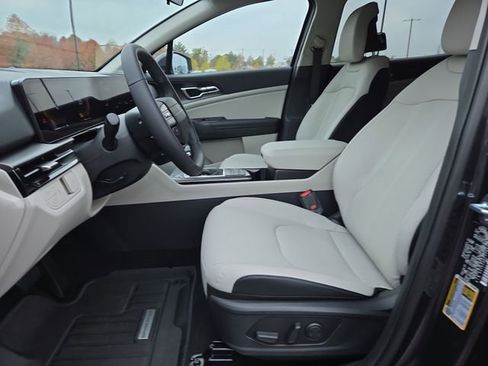 New 2026 Kia Sportage EX w/ EX Panorama Roof Package FWD image 5