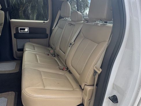 Used 2014 Ford F150 Lariat w/ Equipment Group 502A Luxury image 9