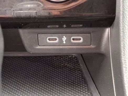 Used 2024 Volkswagen Jetta SE image 28