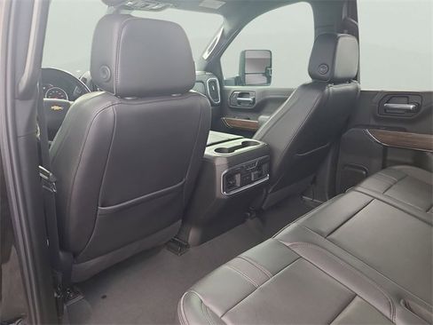 Used 2023 Chevrolet Silverado 2500 High Country w/ Z71 Off-Road Package image 14