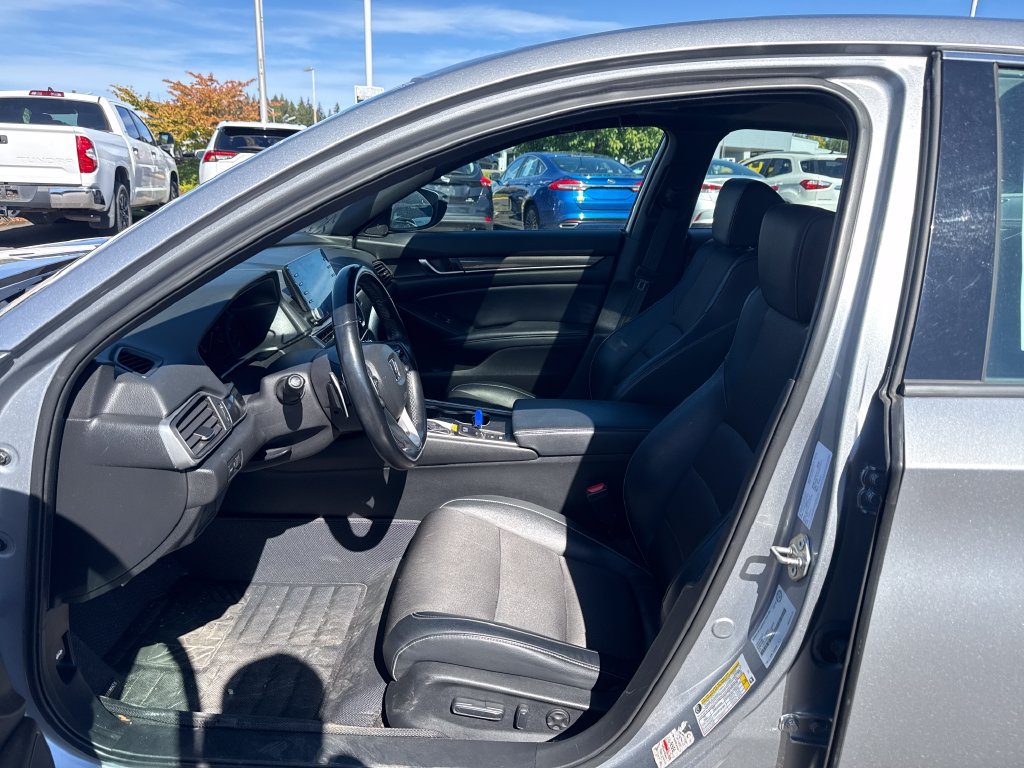 Used 2018 Honda Accord Sport image 4