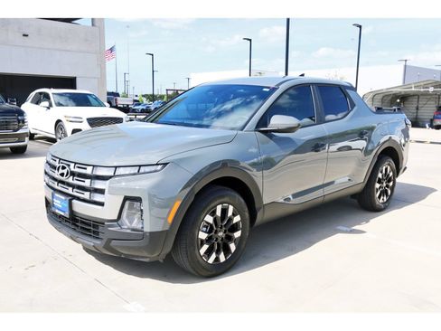 Certified 2026 Hyundai Santa Cruz SE FWD image 4