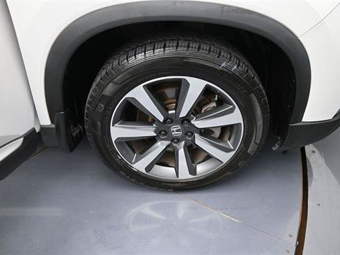 Used 2024 Honda Pilot Elite image 26