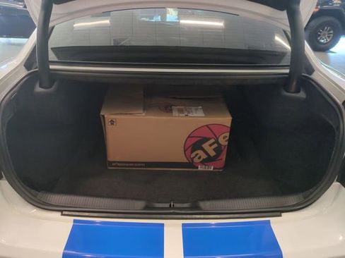Used 2019 Dodge Charger SRT Hellcat w/ Harman/Kardon Audio Group RWD image 15