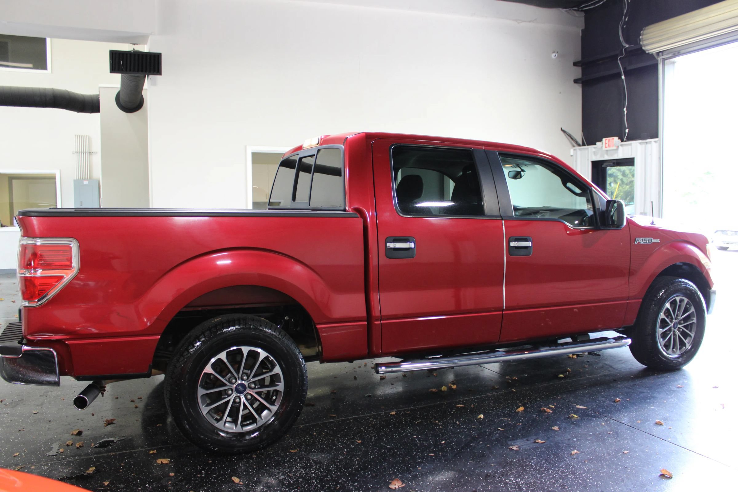 Used 2010 Ford F150 XLT RWD image 4