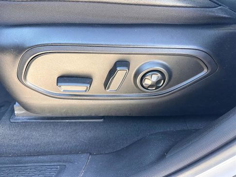 Used 2024 Jeep Grand Cherokee Altitude image 16