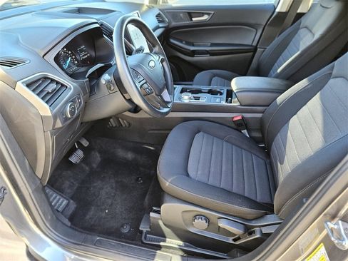 Used 2022 Ford Edge SE image 17