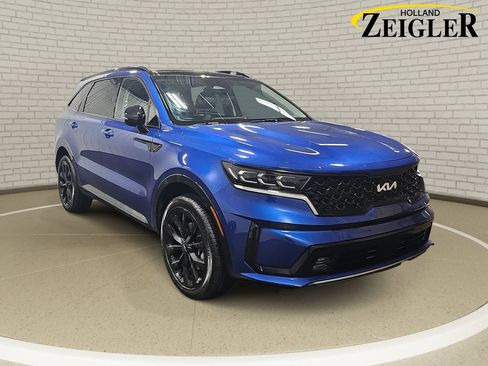 Certified 2023 Kia Sorento SX AWD/4WD image 3