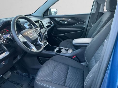Used 2024 GMC Terrain SLE image 9