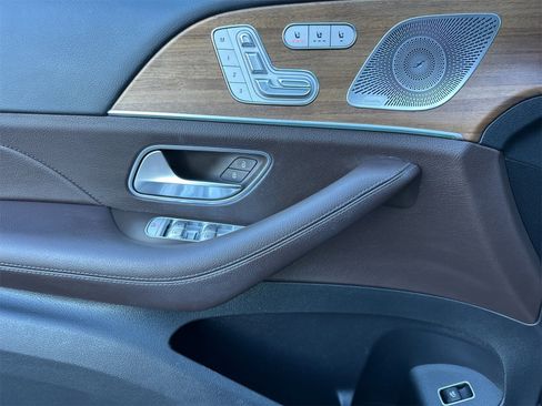 Certified 2022 Mercedes-Benz GLS 450 4MATIC image 12