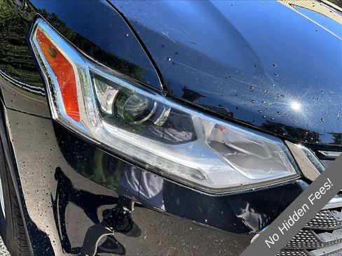 Used 2019 Chevrolet Traverse LS FWD image 25