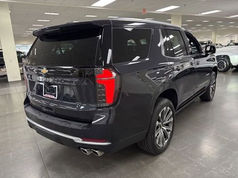 Used 2025 Chevrolet Tahoe High Country image 8