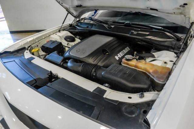 Used 2017 Dodge Challenger R/T RWD image 46