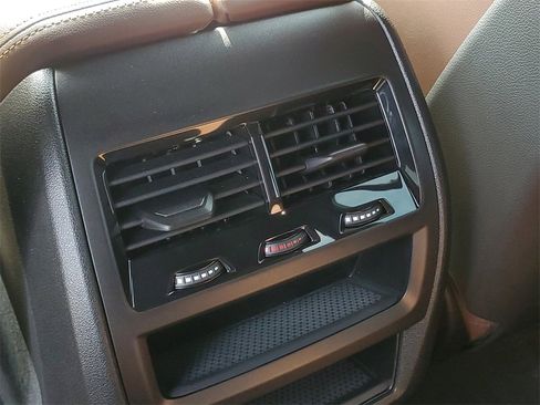 Used 2024 BMW X5 xDrive40i w/ Premium Package image 25