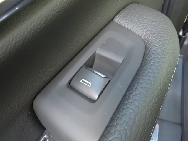New 2026 GMC Yukon Denali AWD/4WD image 13