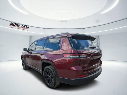 New 2025 Jeep Grand Cherokee L Altitude image 5