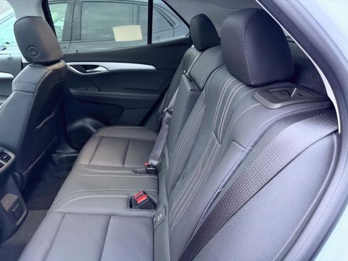 New 2026 Buick Envision Avenir image 6