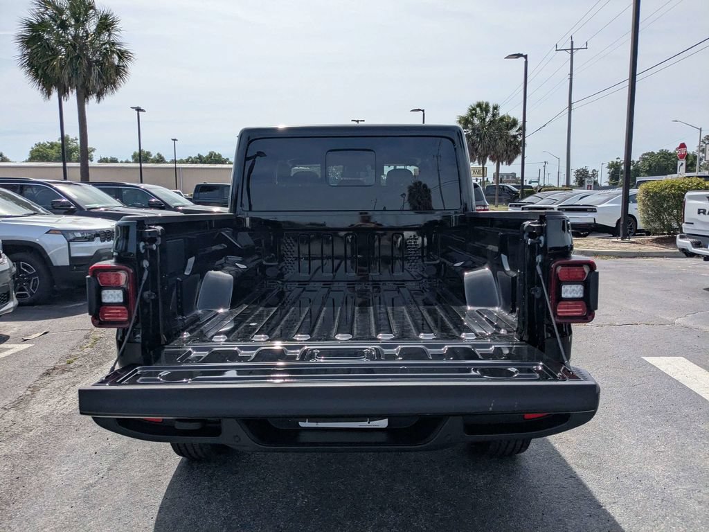 New 2026 Jeep Gladiator Sport AWD/4WD image 13