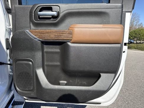 Used 2020 Chevrolet Silverado 3500 High Country w/ Z71 Off-Road Package image 30