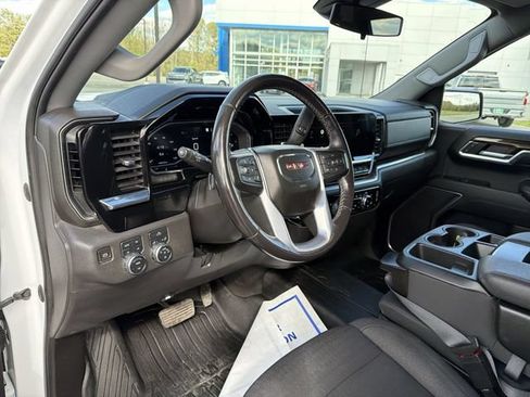 Used 2022 GMC Sierra 1500 Elevation AWD/4WD image 10