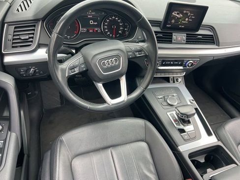 Used 2019 Audi Q5 2.0T Premium w/ Convenience Package image 39
