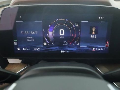 Used 2025 Chevrolet Suburban High Country image 21