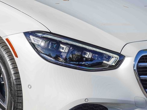 New 2026 Mercedes-Benz S 580 4MATIC Sedan image 8