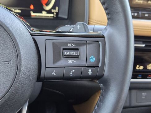 Used 2023 Nissan Rogue Platinum w/ Platinum Premium Package image 26