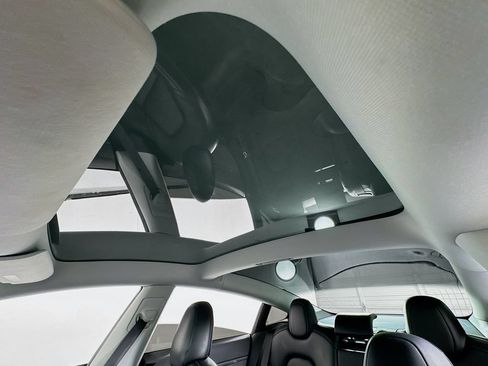 Used 2019 Tesla Model 3 Standard Range RWD image 11