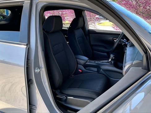 Used 2024 Honda HR-V Sport image 9