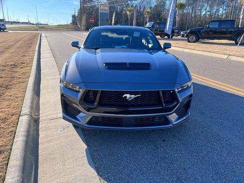Used 2025 Ford Mustang GT Premium image 9