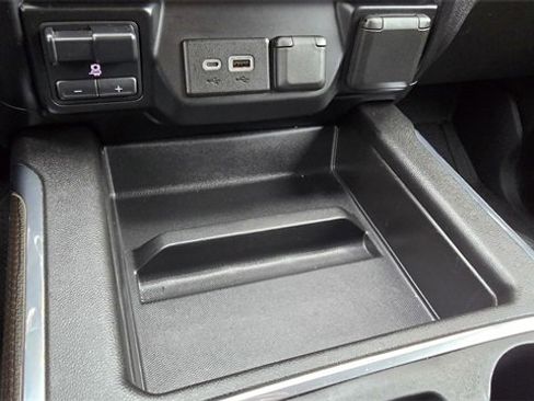 Used 2019 Chevrolet Silverado 1500 LT Trail Boss image 18