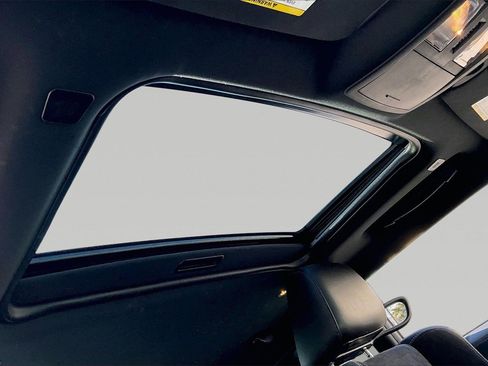 Used 2022 Dodge Challenger R/T Scat Pack w/ Plus Package image 15