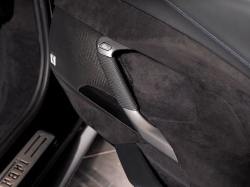 Used 2025 Ferrari 296 GTS RWD image 61