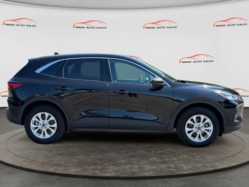 Used 2023 Ford Escape Active AWD/4WD image 6