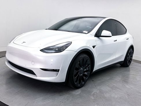 Used 2022 Tesla Model Y Performance AWD/4WD image 12