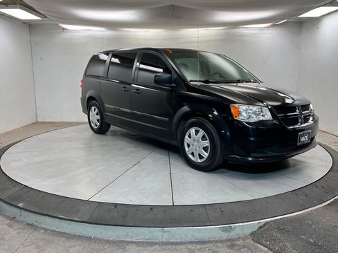 Used 2014 Dodge Grand Caravan American Value Package w/ UConnect Hands-Free Group image 7