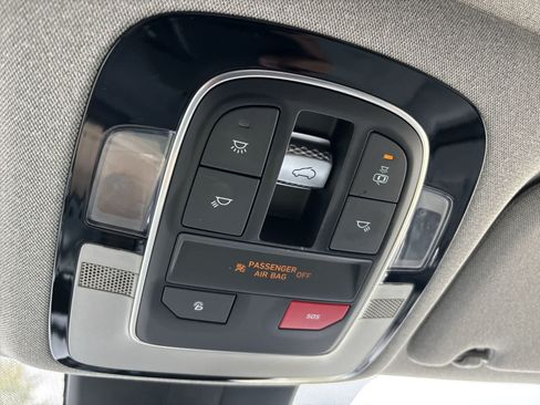Used 2023 Hyundai Santa Fe Limited AWD/4WD image 22