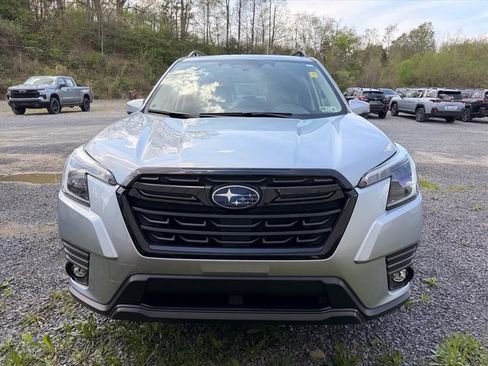 Used 2024 Subaru Forester Limited w/ Convenience Package image 6