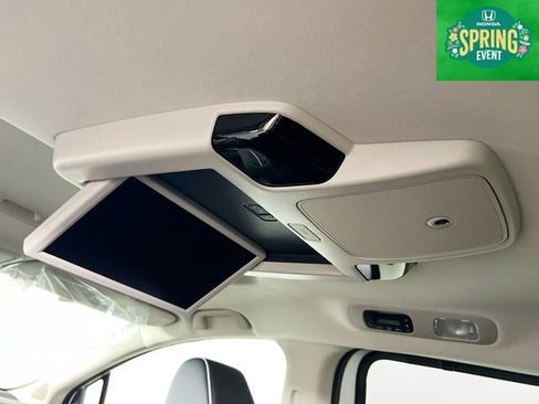 New 2026 Honda Odyssey Touring image 22